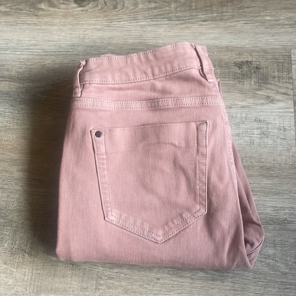 RW&CO High Rise Jeans - Picture 3 of 6